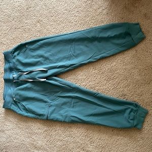 Figs Zamora joggers in hydrogreen